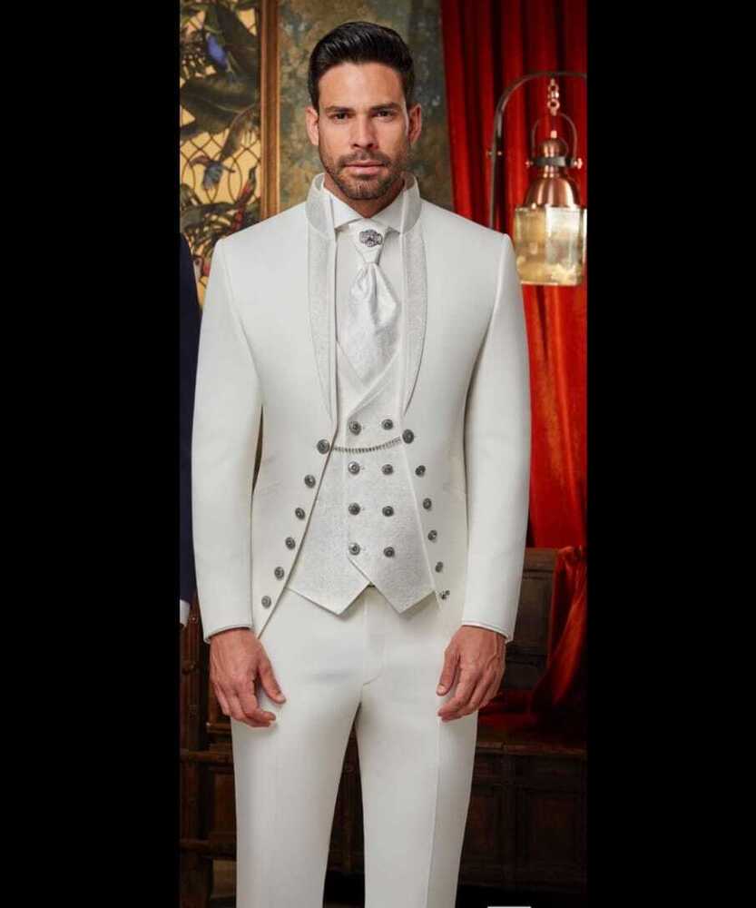 Ceremonial tailoring